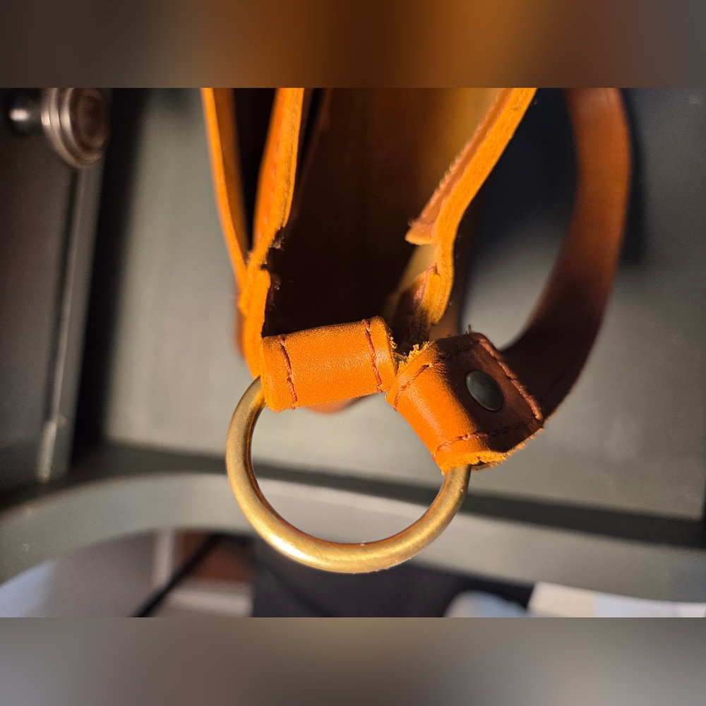 Portland Leather Tan Shoulder Bag - Picture 16 of 16